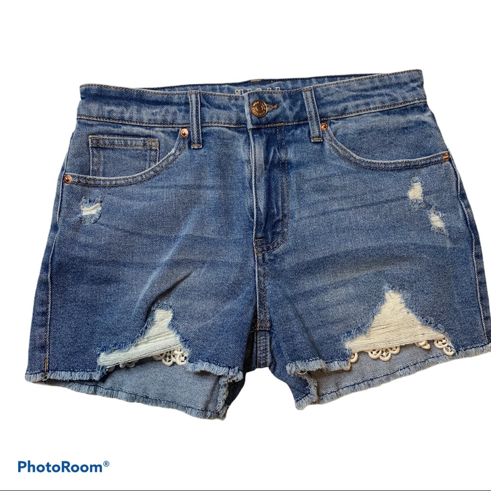 Cut off distressed jean shorts